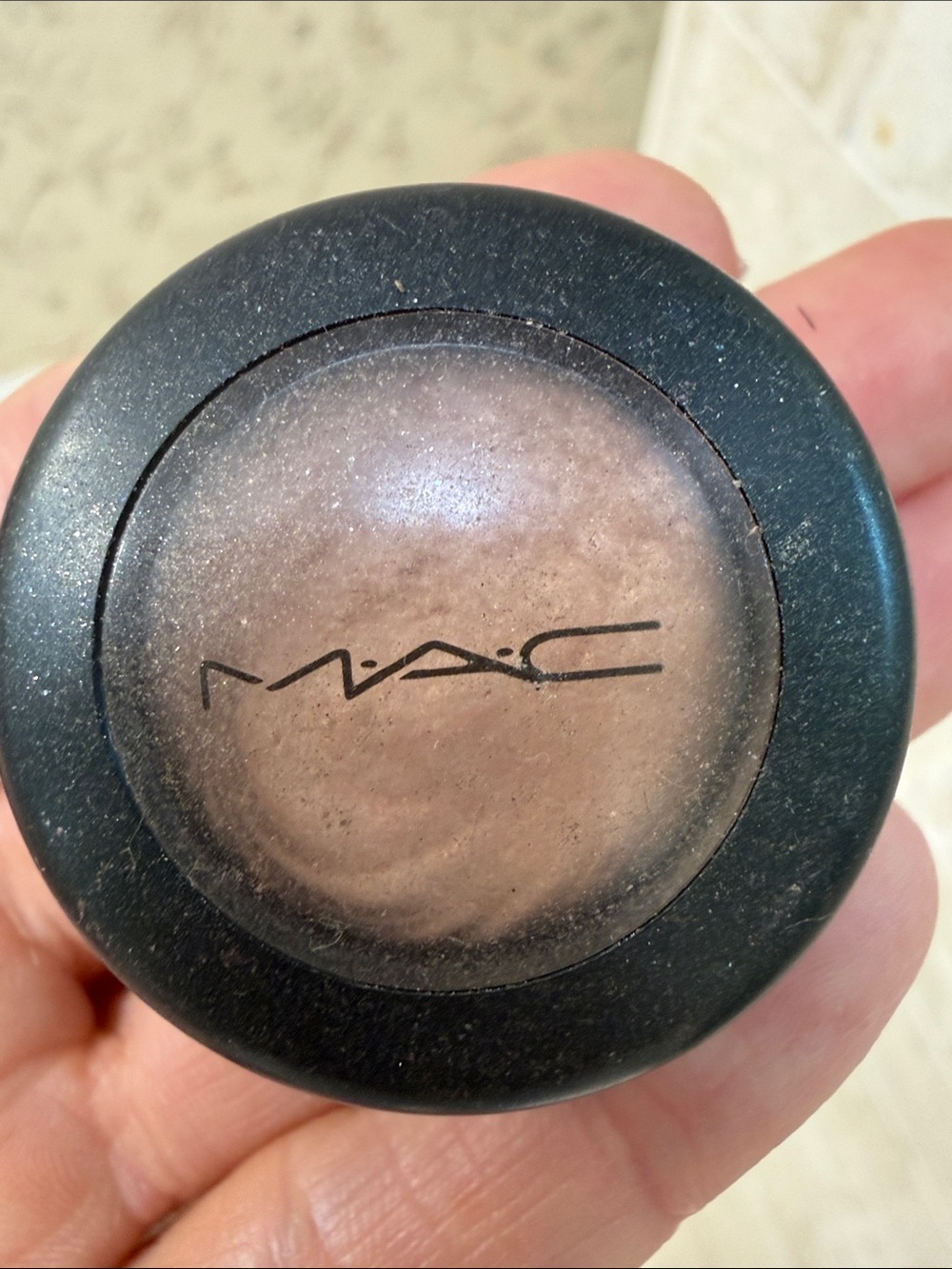 MAC natural flirt eyeshadow